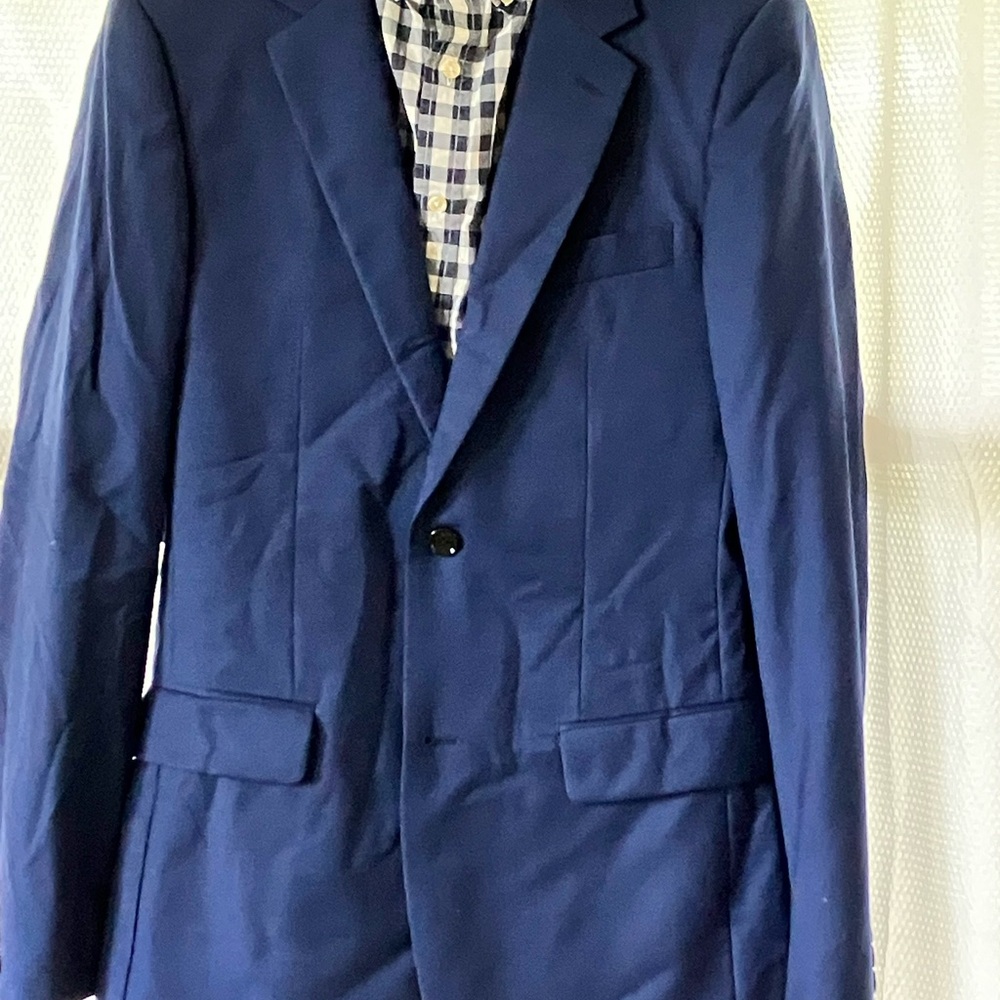 Blue Modern suit with Notched Lapels